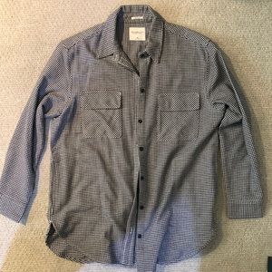 Abercrombie houndstooth button down